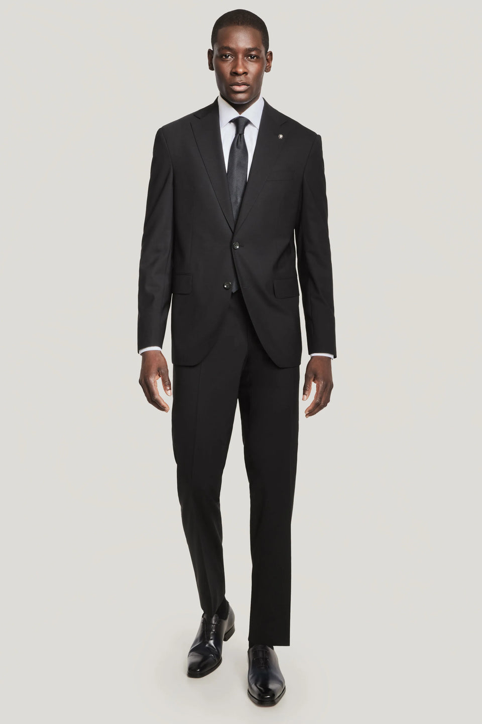 Jack Victor Wool Solid Black Suit