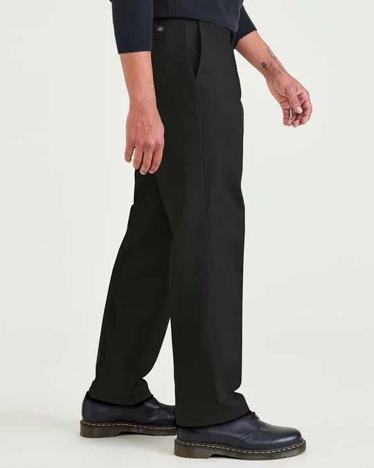 Dockers Signature Iron Free Khakis, Classic Fit with Stain Defender® in Black